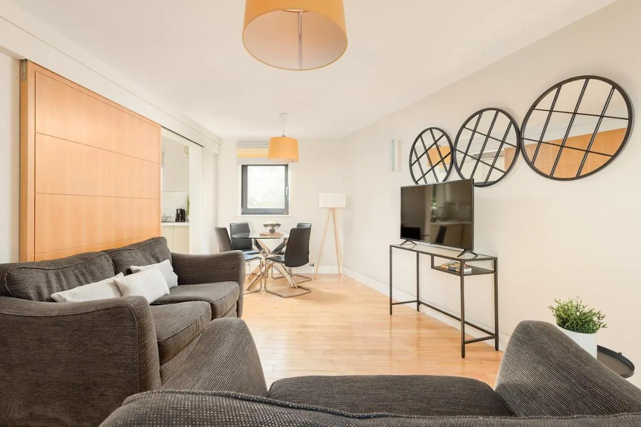 Modern Mews Apartment - New Town Édimbourg