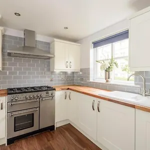  Appartement Cosy Roseburn Apartment, - 2 Bedrooms, Free Parking